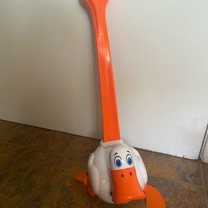 Quacking duck walking toy